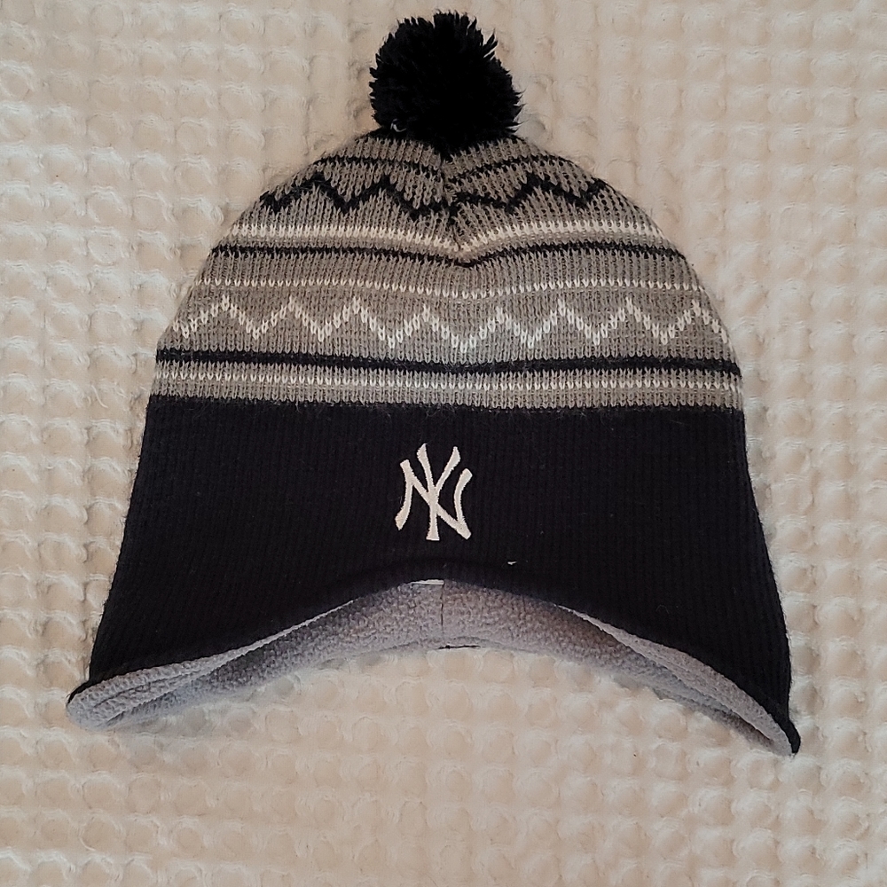 Yankees winter hat